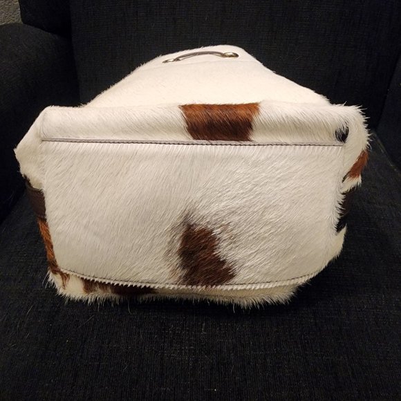 Stylish Cowhide Tote Bag - Picture 4 of 8